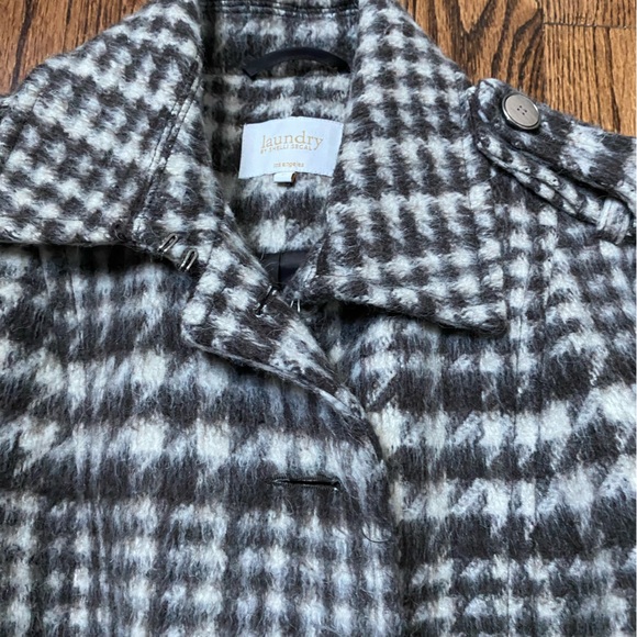 Laundry gorgeous taupe and white wool blend coat with belt - Picture 2 of 9